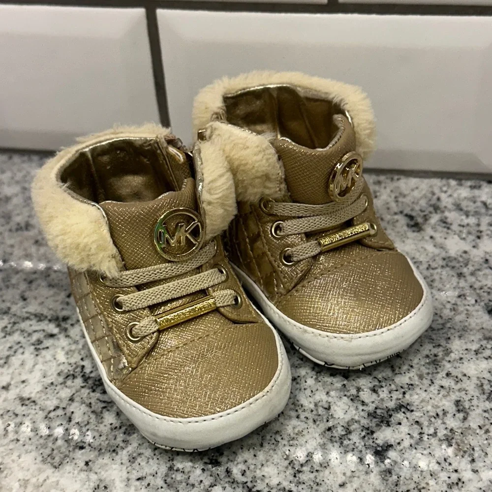Michael Kors Infant 1 Baby Lee Sneakers Gold Faux Fur Quilted Metallic Glam